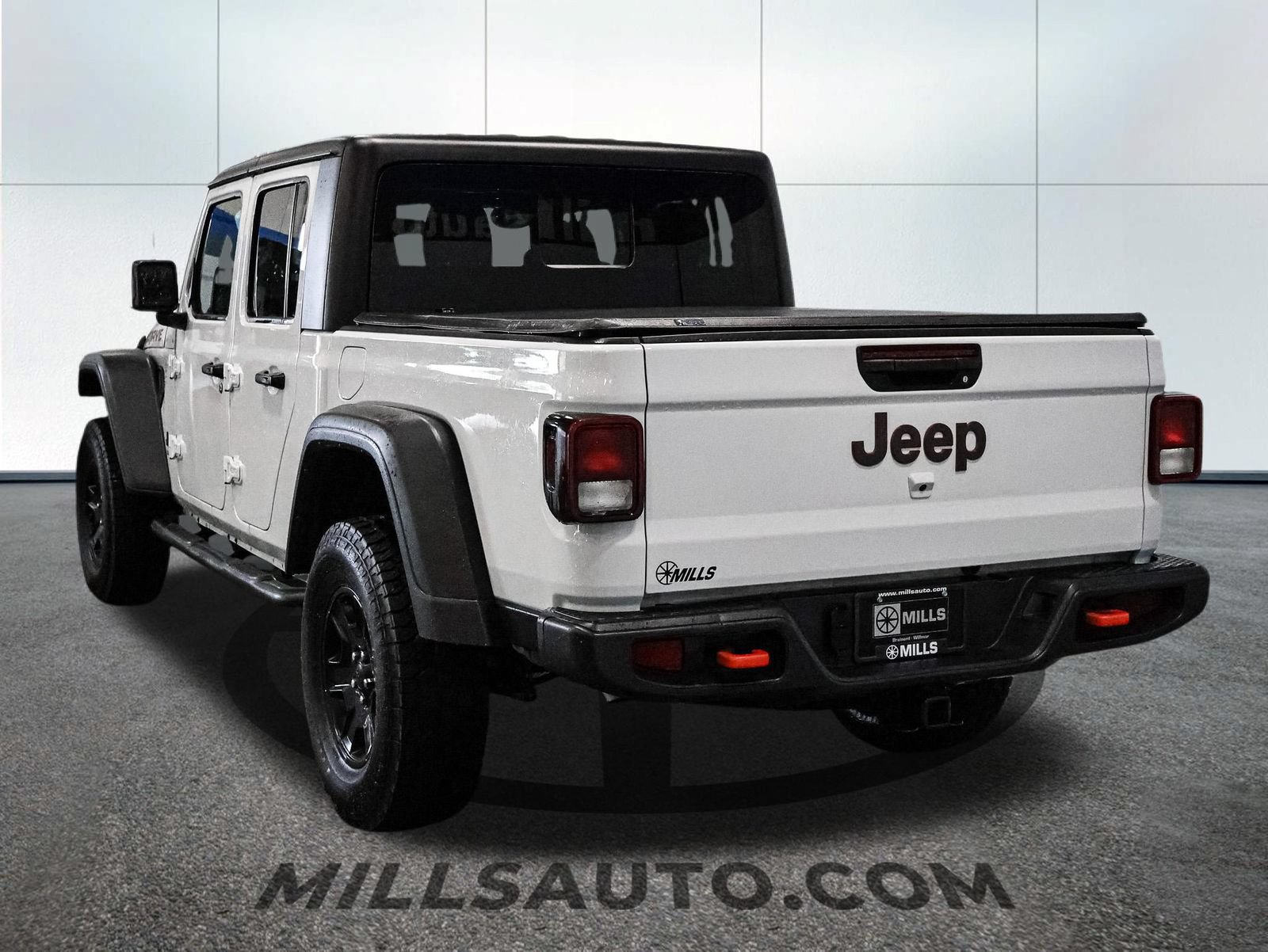 Used 2021 Jeep Gladiator Mojave w/ Trailer Tow Package AWD/4WD image 5