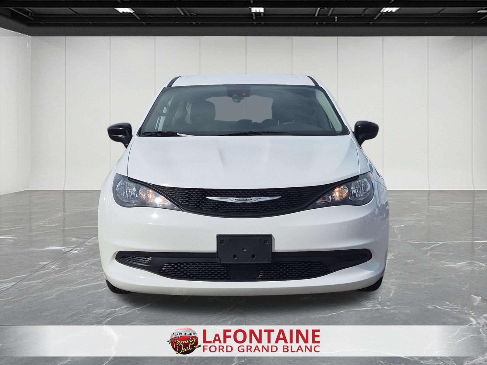 Used 2024 Chrysler Voyager LX FWD image 8