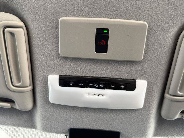 Used 2024 Nissan Kicks SV w/ Interior Electronics Package FWD image 24