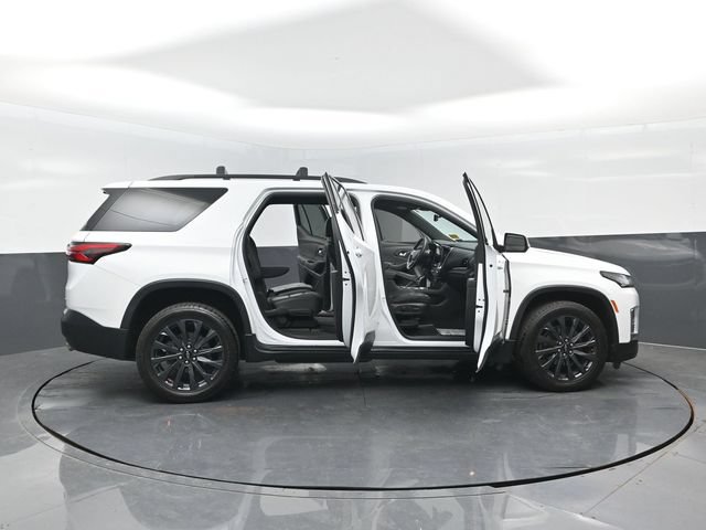 Used 2022 Chevrolet Traverse RS AWD/4WD image 28
