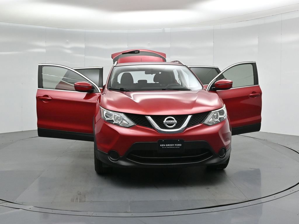 Used 2018 Nissan Rogue Sport SV image 51