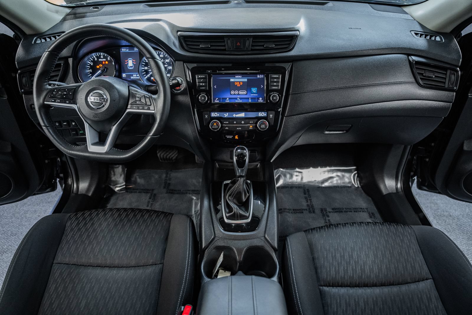 Used 2020 Nissan Rogue SV FWD image 21