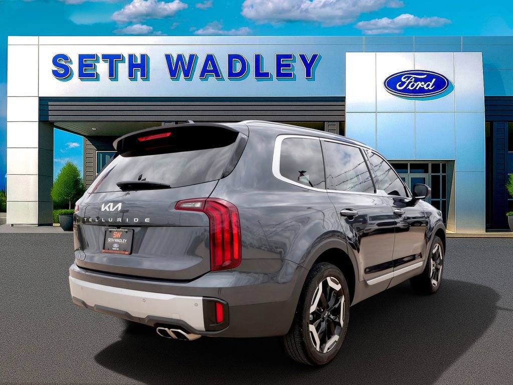 Used 2023 Kia Telluride S w/ S Sunroof Package image 5