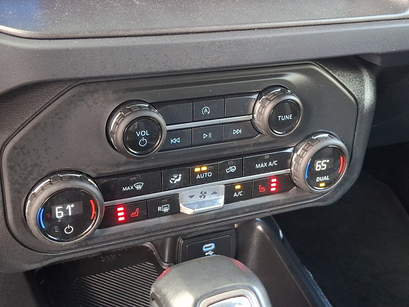 Certified 2025 Ford Bronco Big Bend AWD/4WD image 16