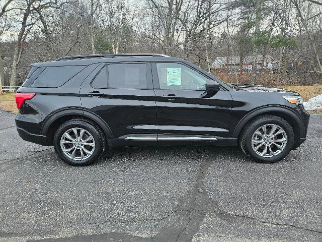 Certified 2021 Ford Explorer XLT w/ Equipment Group 202A AWD/4WD image 4