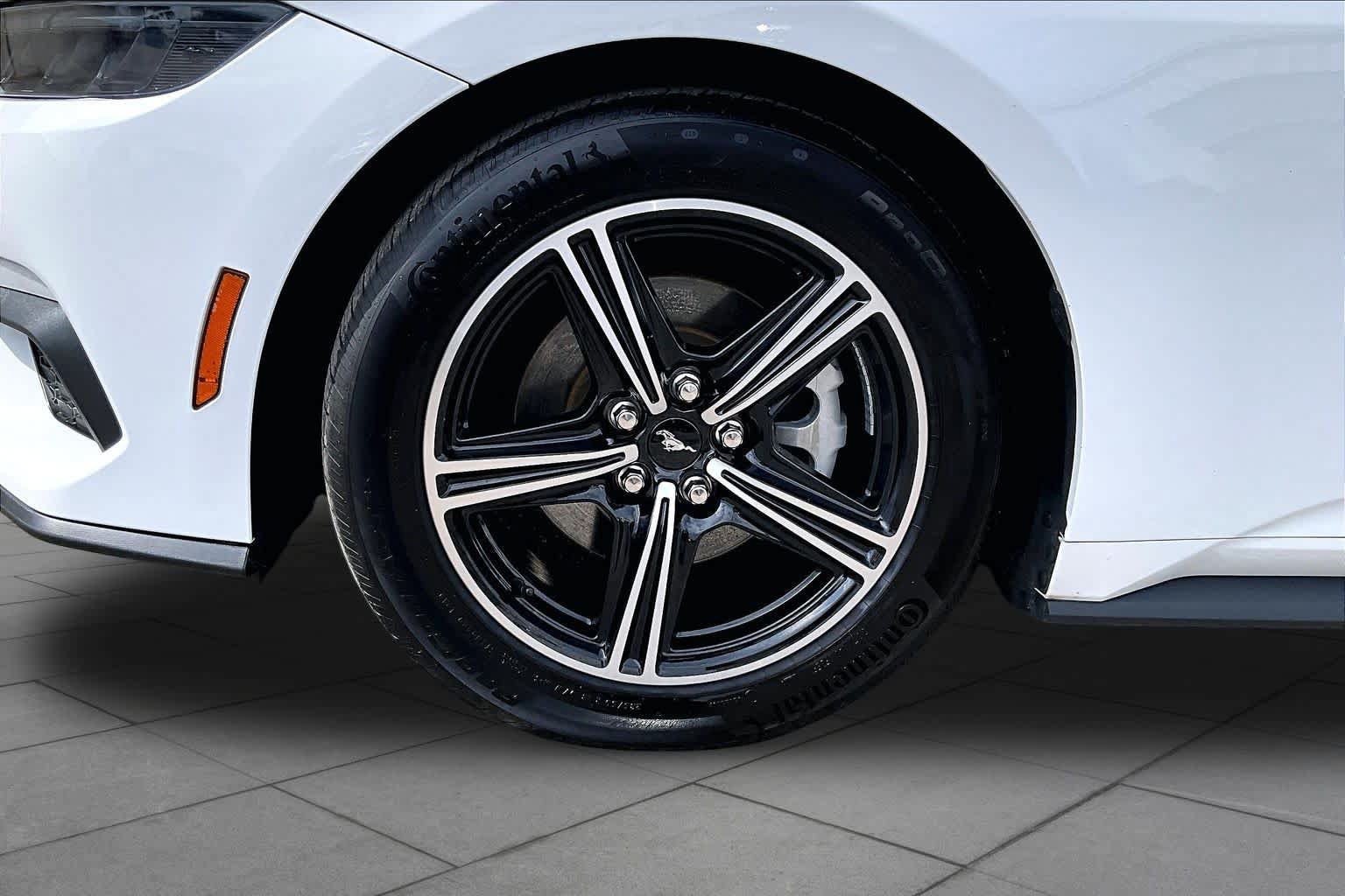 Certified 2025 Ford Mustang Coupe RWD image 11
