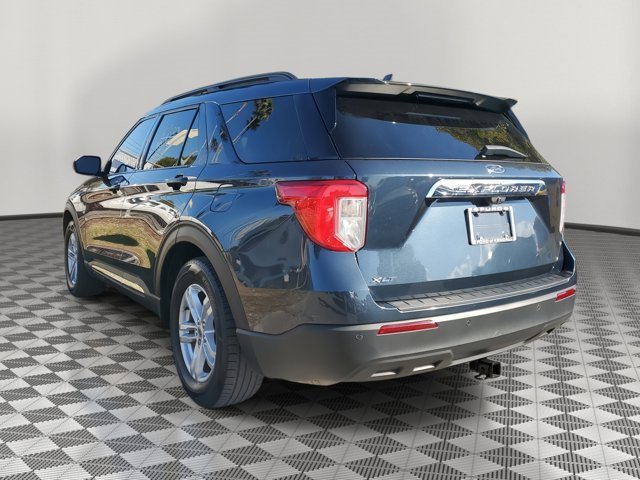 Certified 2022 Ford Explorer XLT image 2