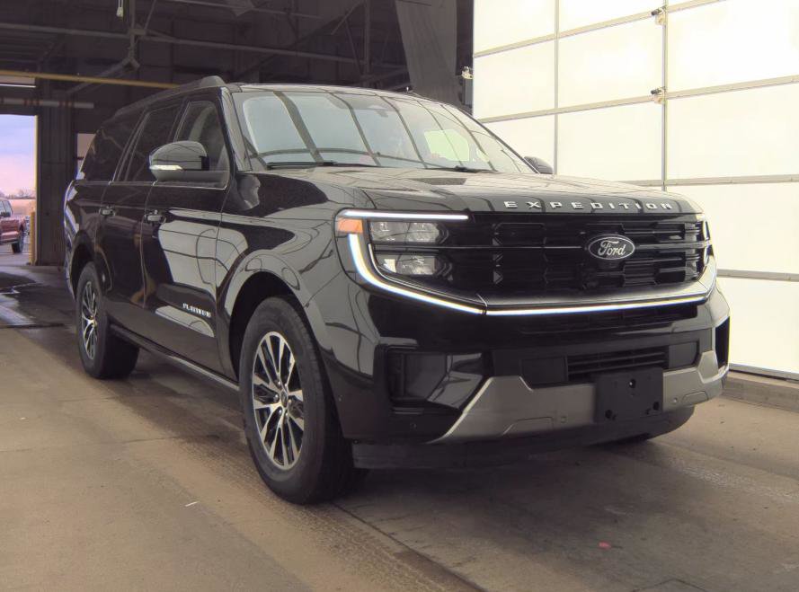 Certified 2025 Ford Expedition Max Platinum image 5
