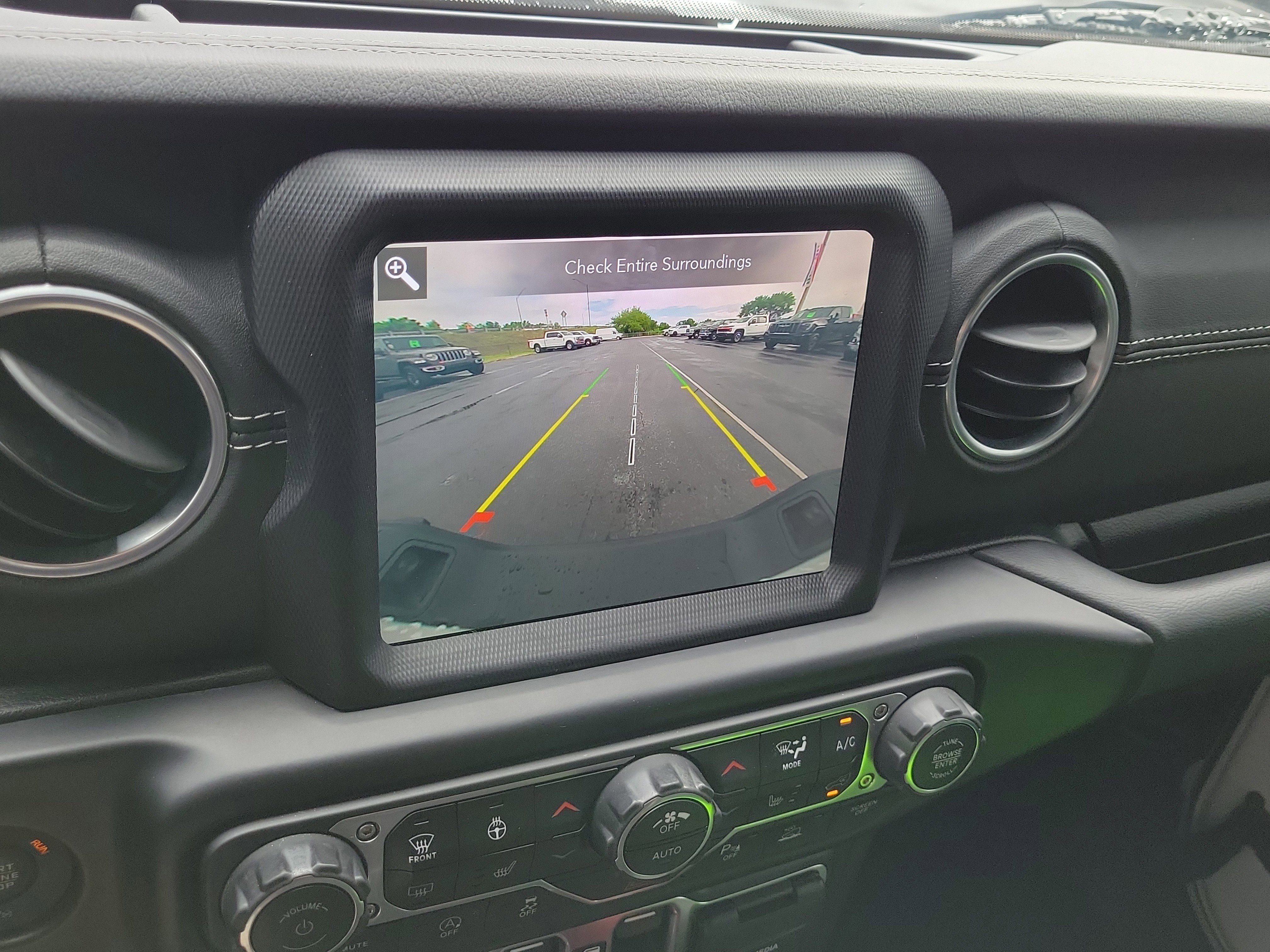 Used 2020 Jeep Gladiator Overland image 26