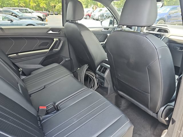 Used 2023 Volkswagen Tiguan SE R-Line FWD image 11