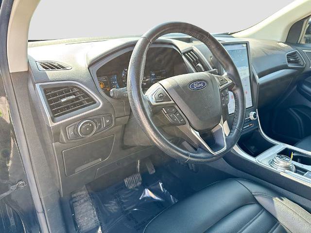 Certified 2023 Ford Edge SEL image 9