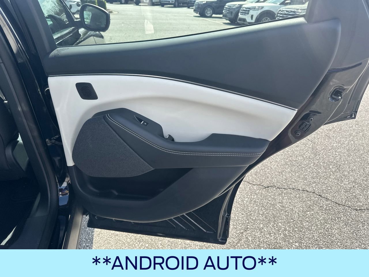 Certified 2025 Ford Mustang Mach-E Premium image 19