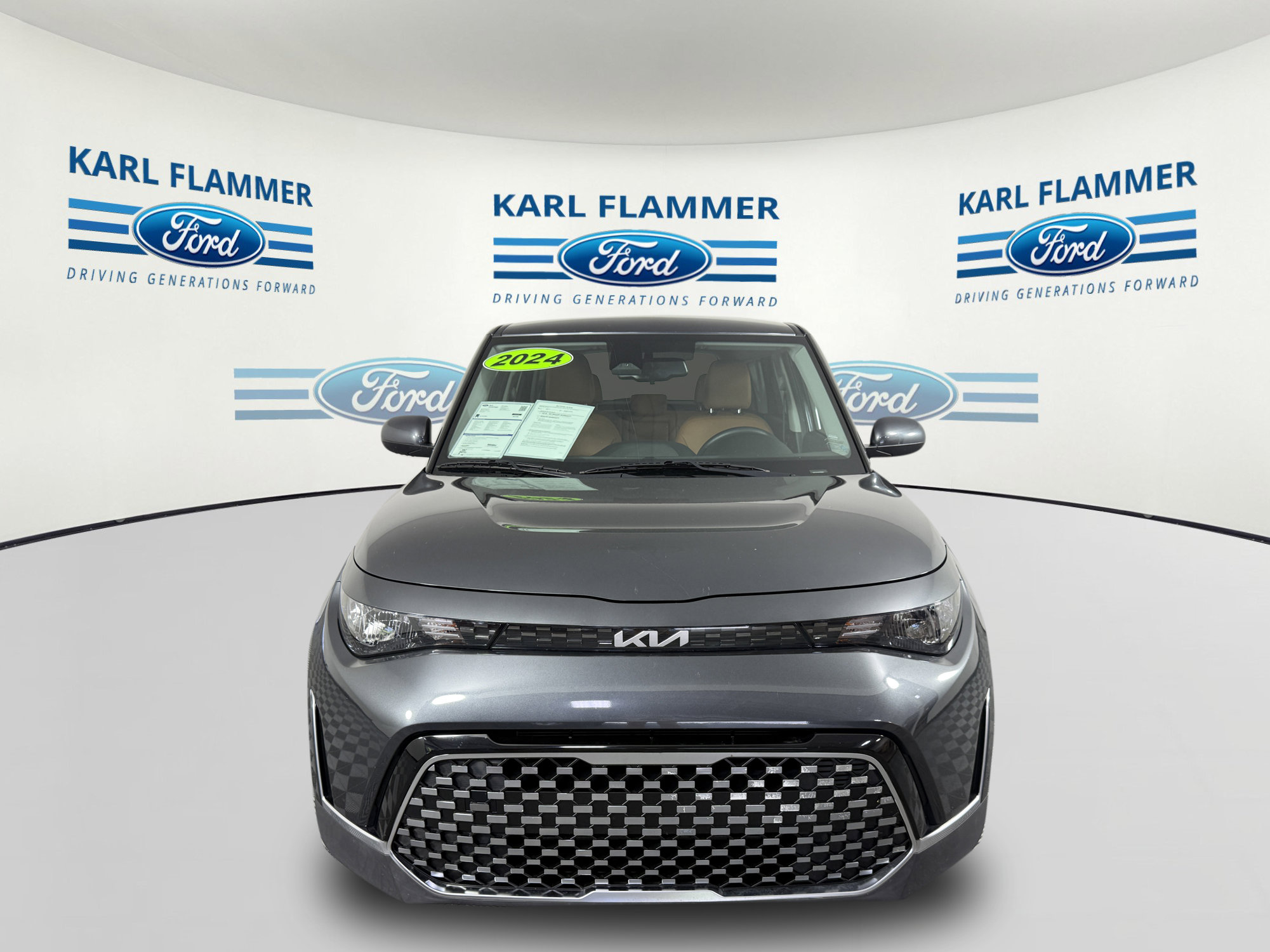 Used 2024 Kia Soul EX w/ Option Group 015 FWD image 6