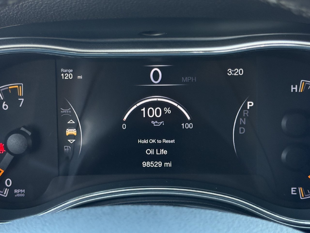 Used 2017 Jeep Grand Cherokee Altitude RWD image 14