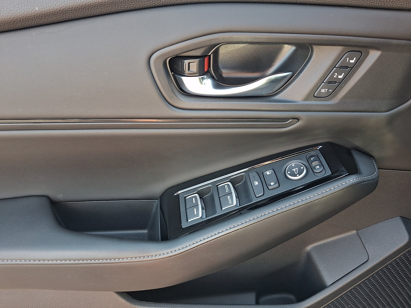 Used 2023 Honda Accord Touring image 13