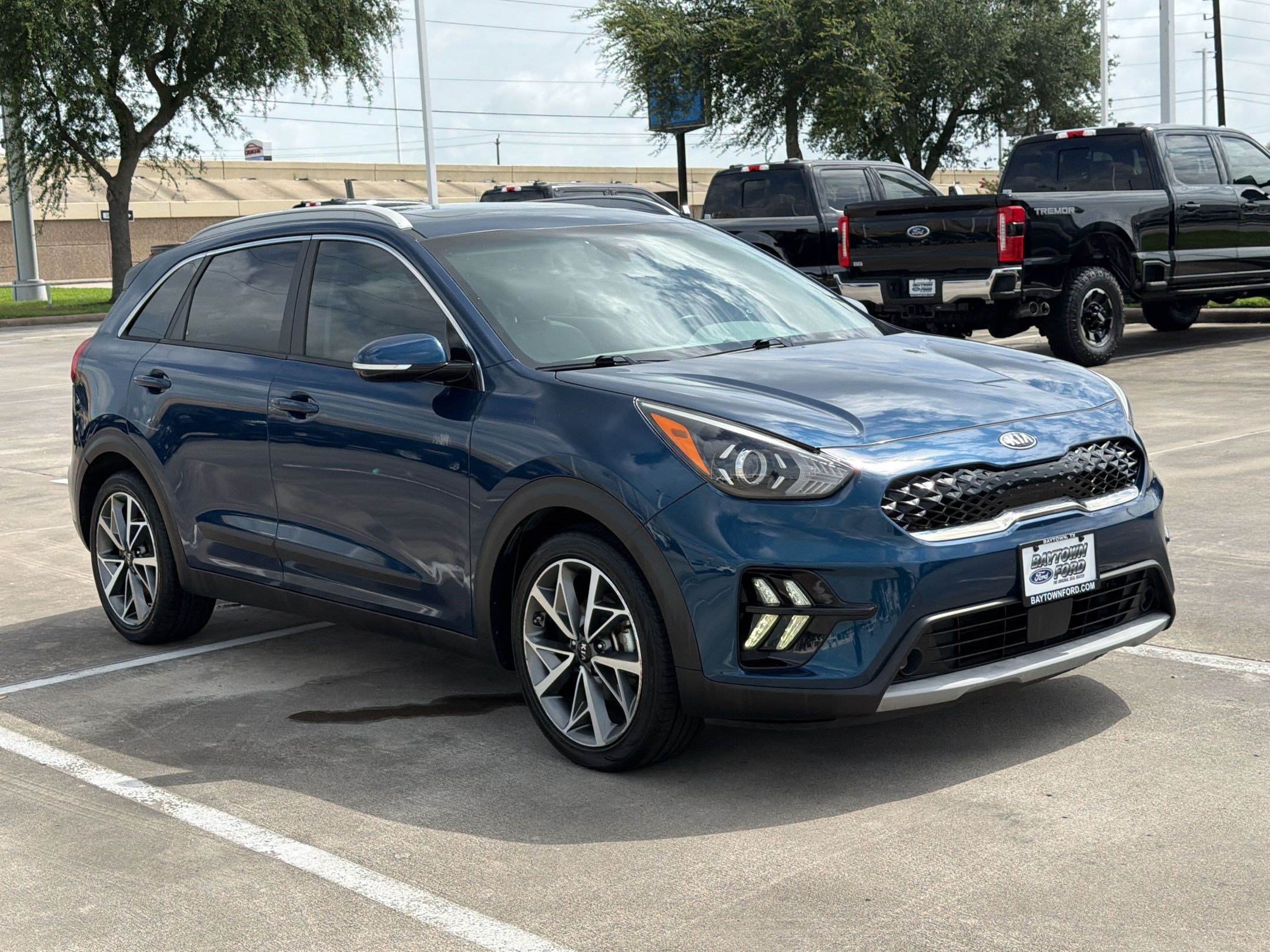 Used 2021 Kia Niro Touring FWD image 7