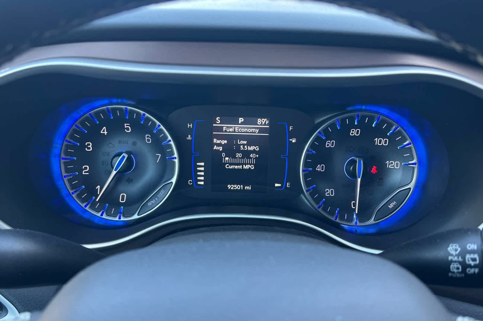 Used 2024 Chrysler Voyager LX FWD image 25