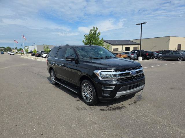 Certified 2023 Ford Expedition Limited AWD/4WD image 3