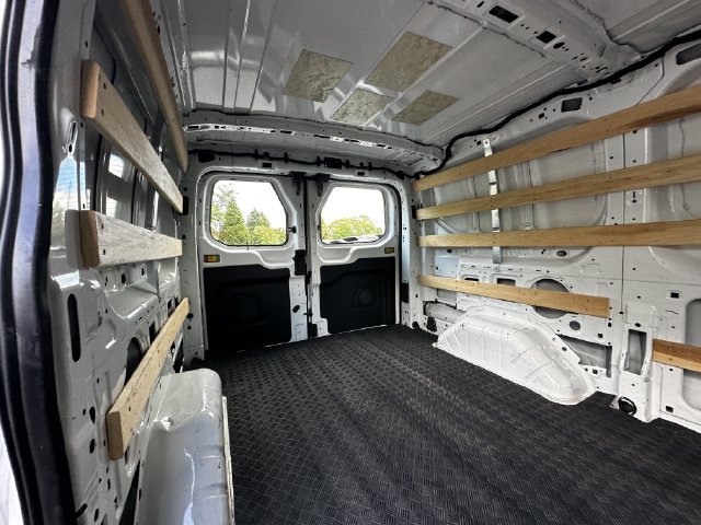 Certified 2025 Ford Transit 250 Low Roof w/ Exterior Upgrade Package RWD image 31