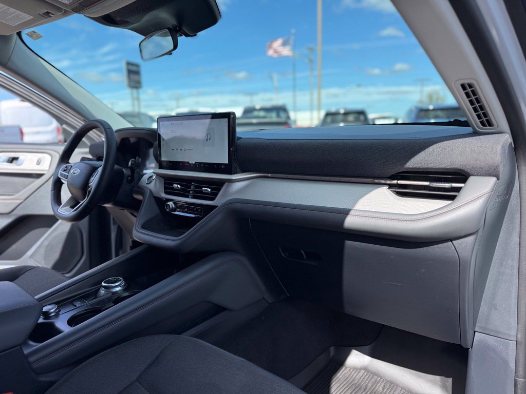 Certified 2026 Ford Explorer Active AWD/4WD image 16
