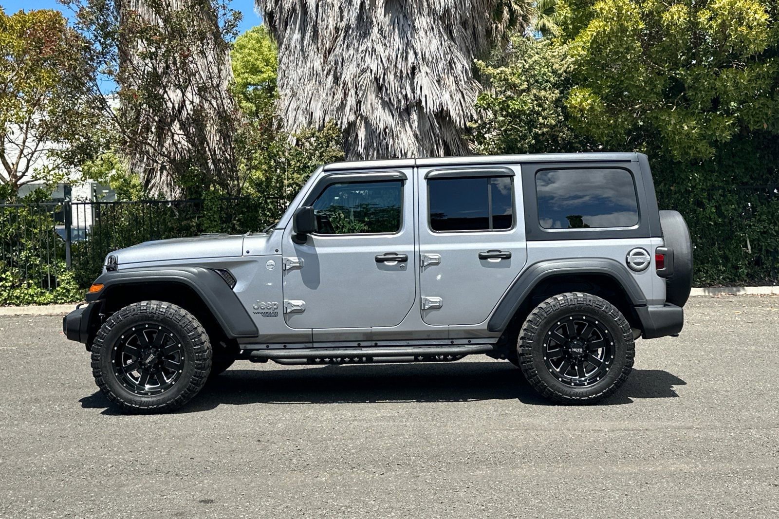 Used 2020 Jeep Wrangler Unlimited Sport S AWD/4WD image 7