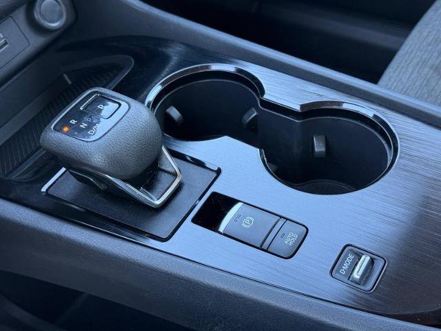 Used 2022 Nissan Rogue S FWD image 18
