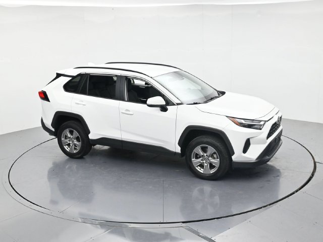 Used 2024 Toyota RAV4 XLE FWD image 42