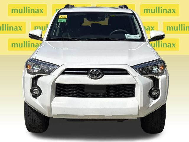 Used 2022 Toyota 4Runner SR5 Premium w/ Moonroof Package AWD/4WD image 7