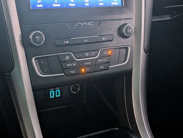 Certified 2020 Ford Fusion SE image 18