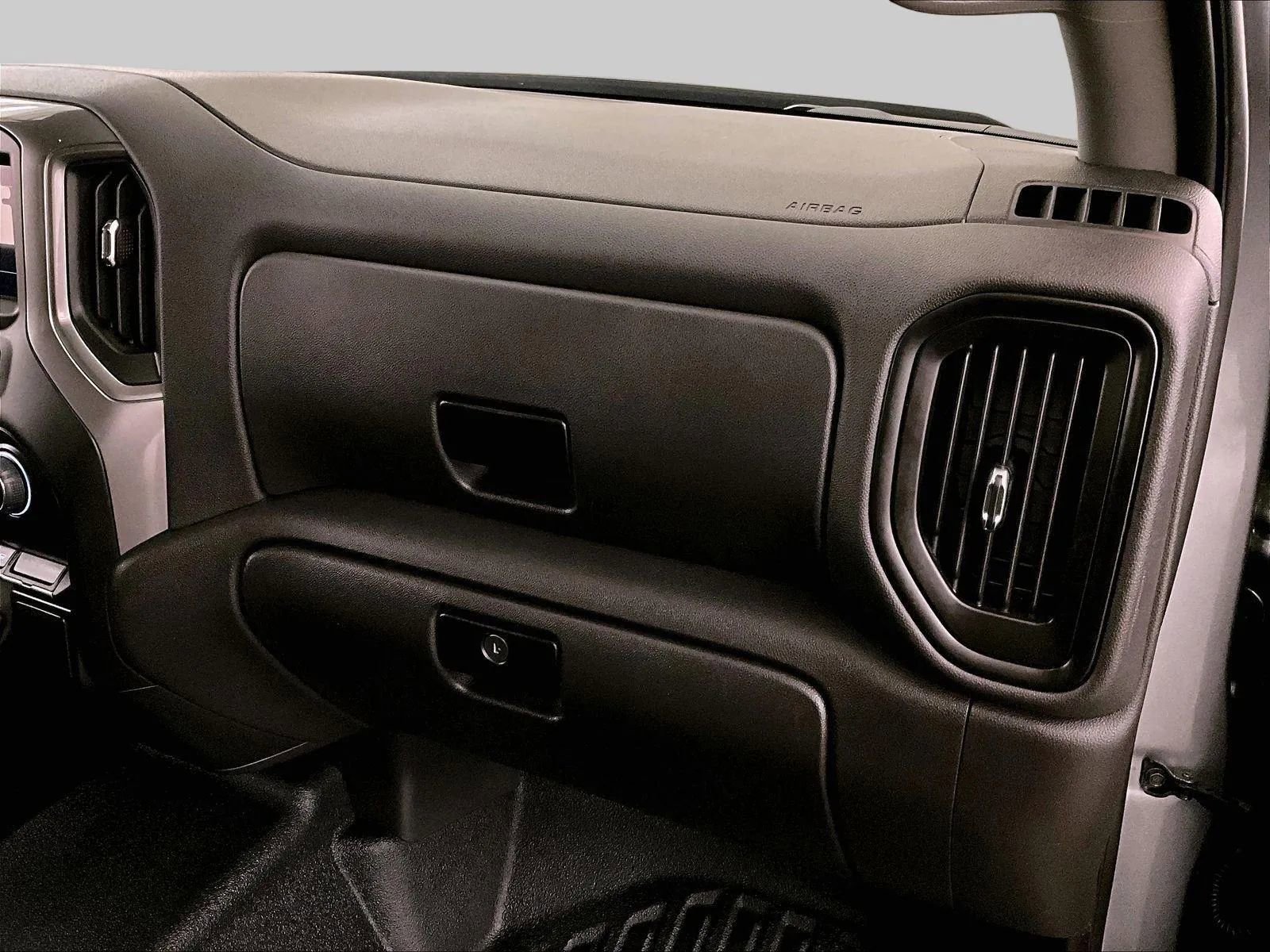 Used 2026 Chevrolet Silverado 1500 W/T w/ WT Convenience Package image 15