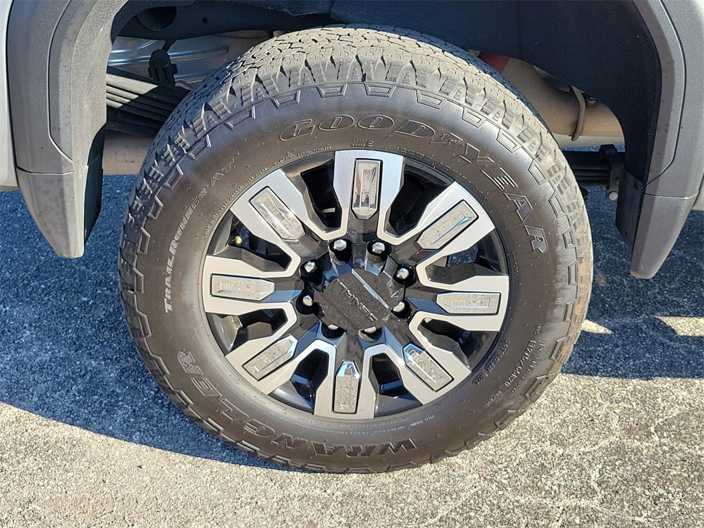 Used 2025 GMC Sierra 2500 Denali w/ Technology Package image 6