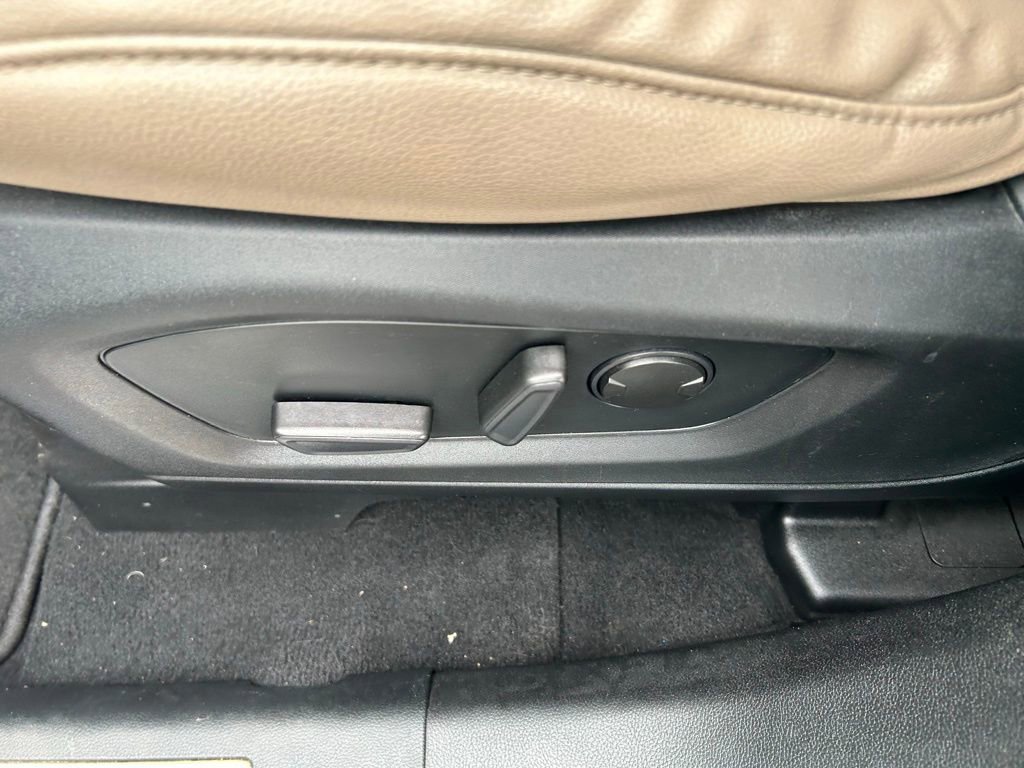 Certified 2021 Ford Explorer Limited w/ Equipment Group 301A image 16