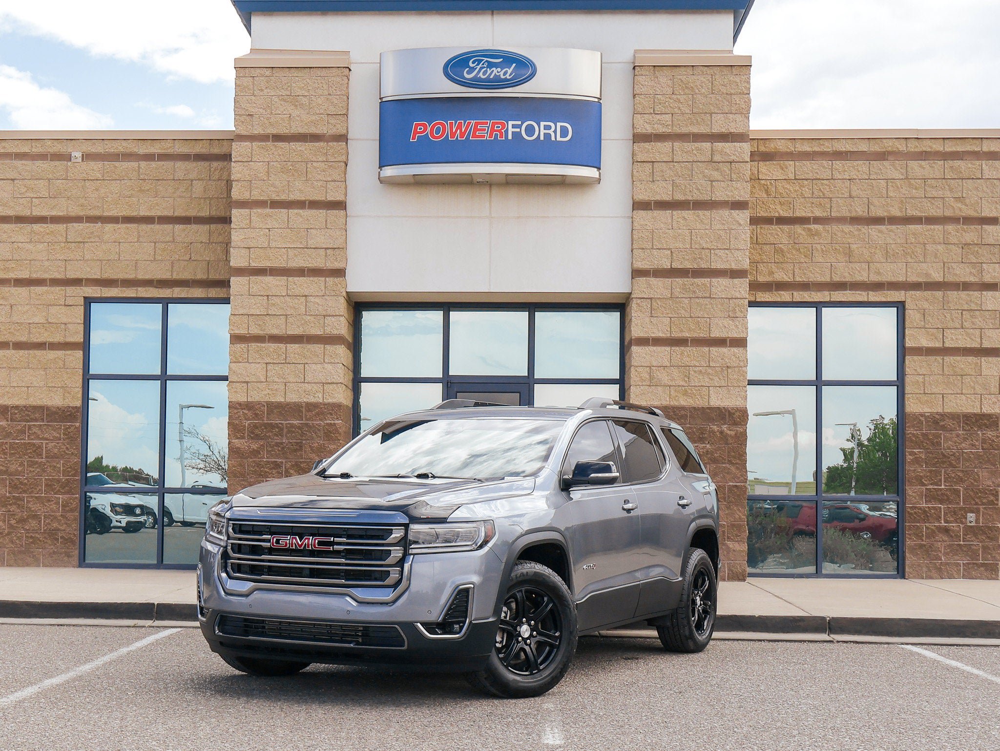 Used 2020 GMC Acadia AT4 w/ Driver Alert Package II AWD/4WD image 2