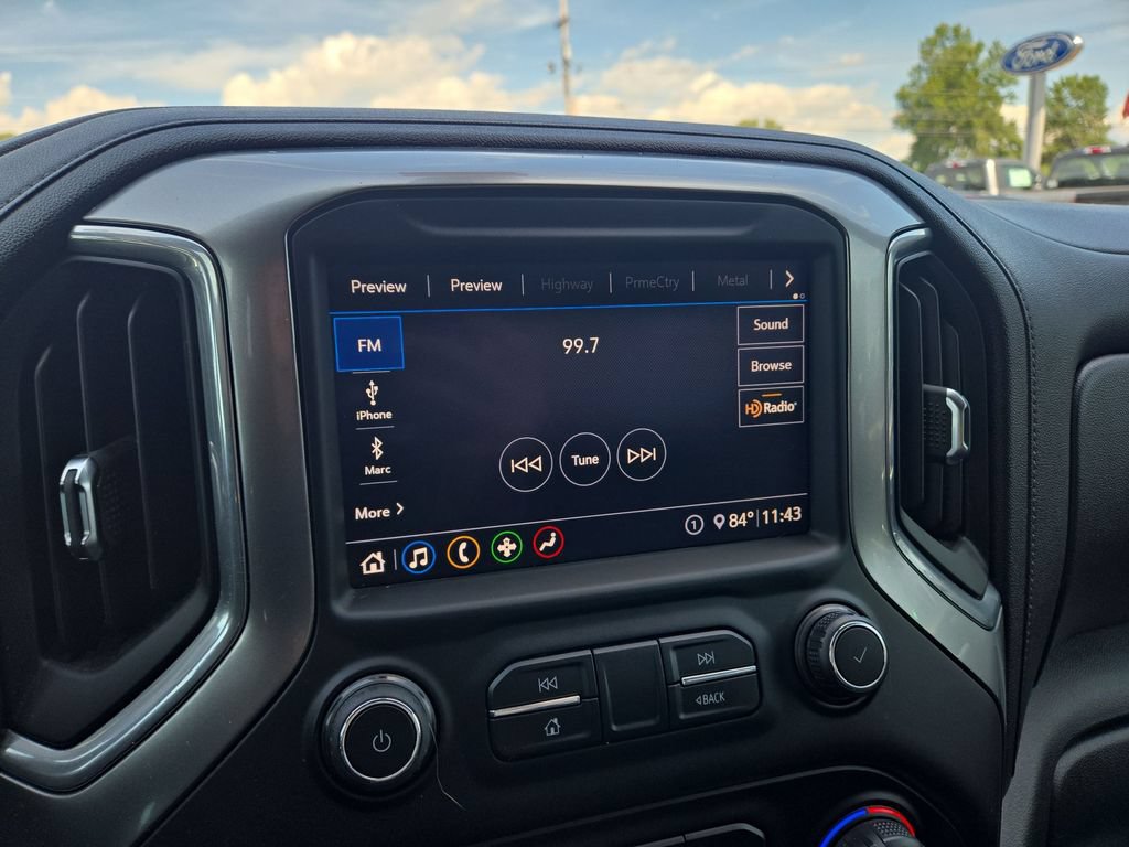 Used 2020 Chevrolet Silverado 1500 LT Trail Boss AWD/4WD image 9