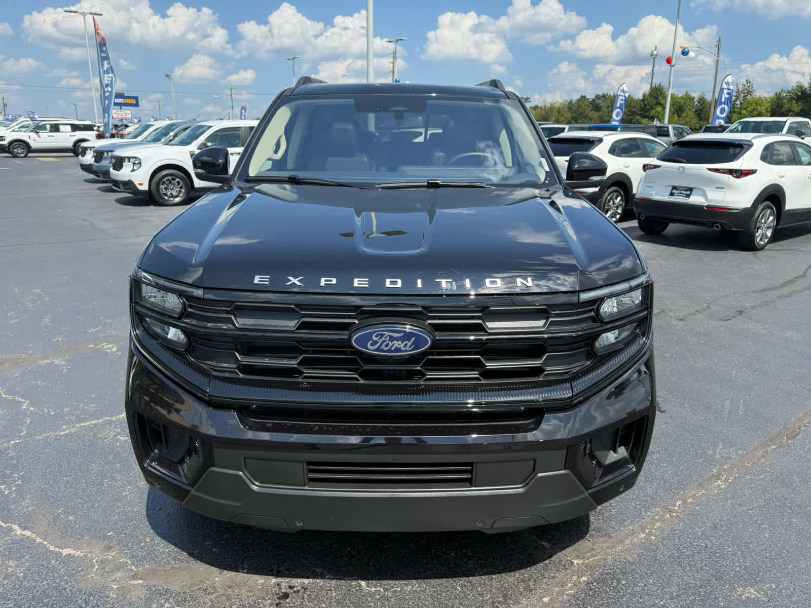 Certified 2025 Ford Expedition Active AWD/4WD image 23