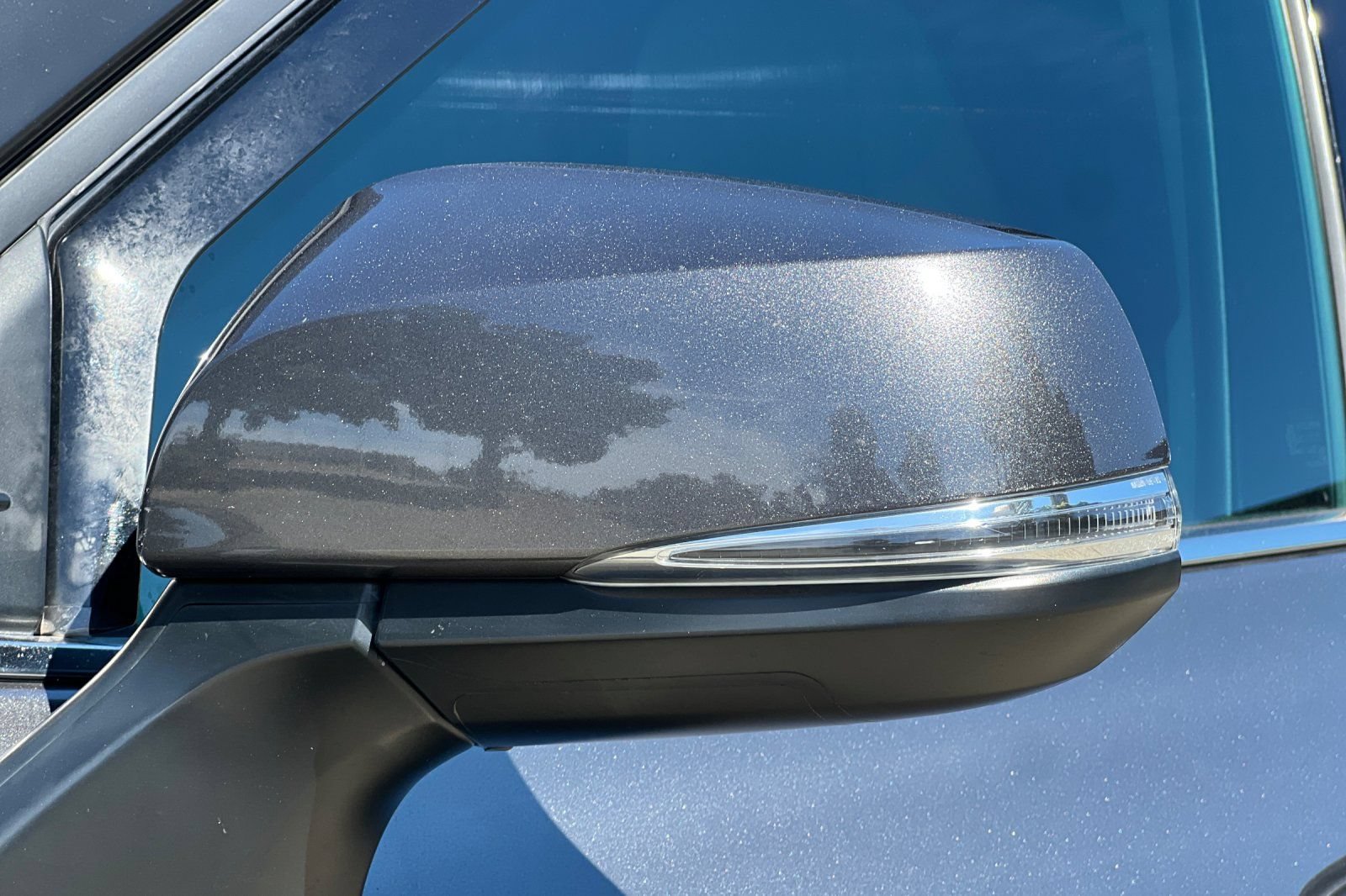 Used 2022 Toyota Highlander LE FWD image 50