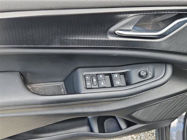 Used 2024 Jeep Grand Cherokee Altitude AWD/4WD image 13