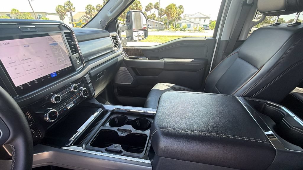 Certified 2025 Ford F450 Lariat AWD/4WD image 20