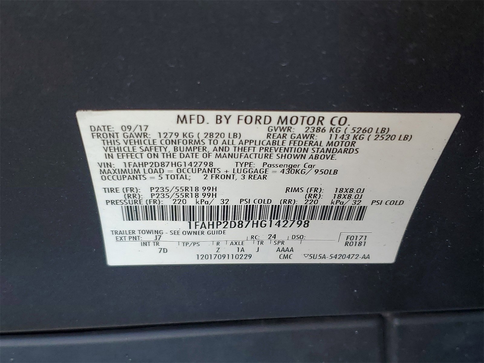 Certified 2017 Ford Taurus SE image 28