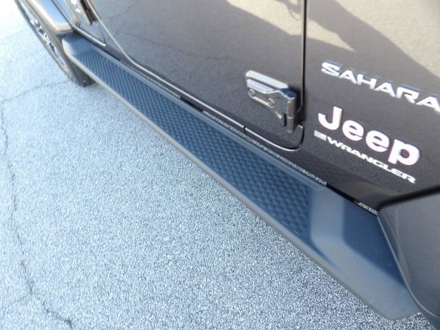 Used 2024 Jeep Wrangler Unlimited Sahara AWD/4WD image 15