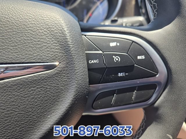 Used 2022 Chrysler Voyager LX FWD image 27
