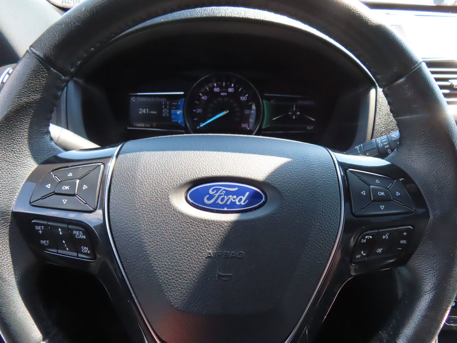 Certified 2018 Ford Explorer Limited w/ Equipment Group 301A AWD/4WD image 15
