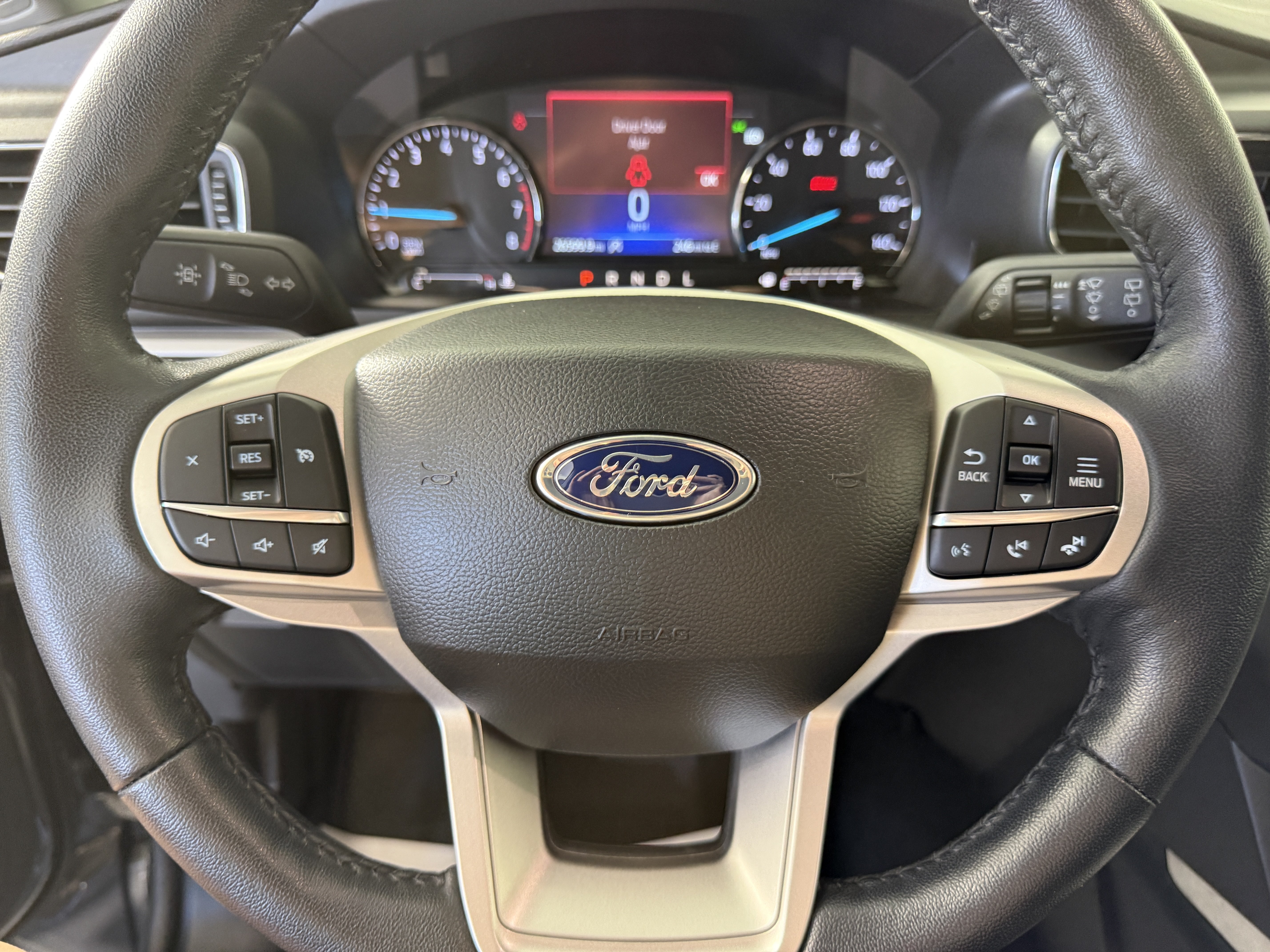 Certified 2023 Ford Explorer XLT w/ Equipment Group 202A AWD/4WD image 27