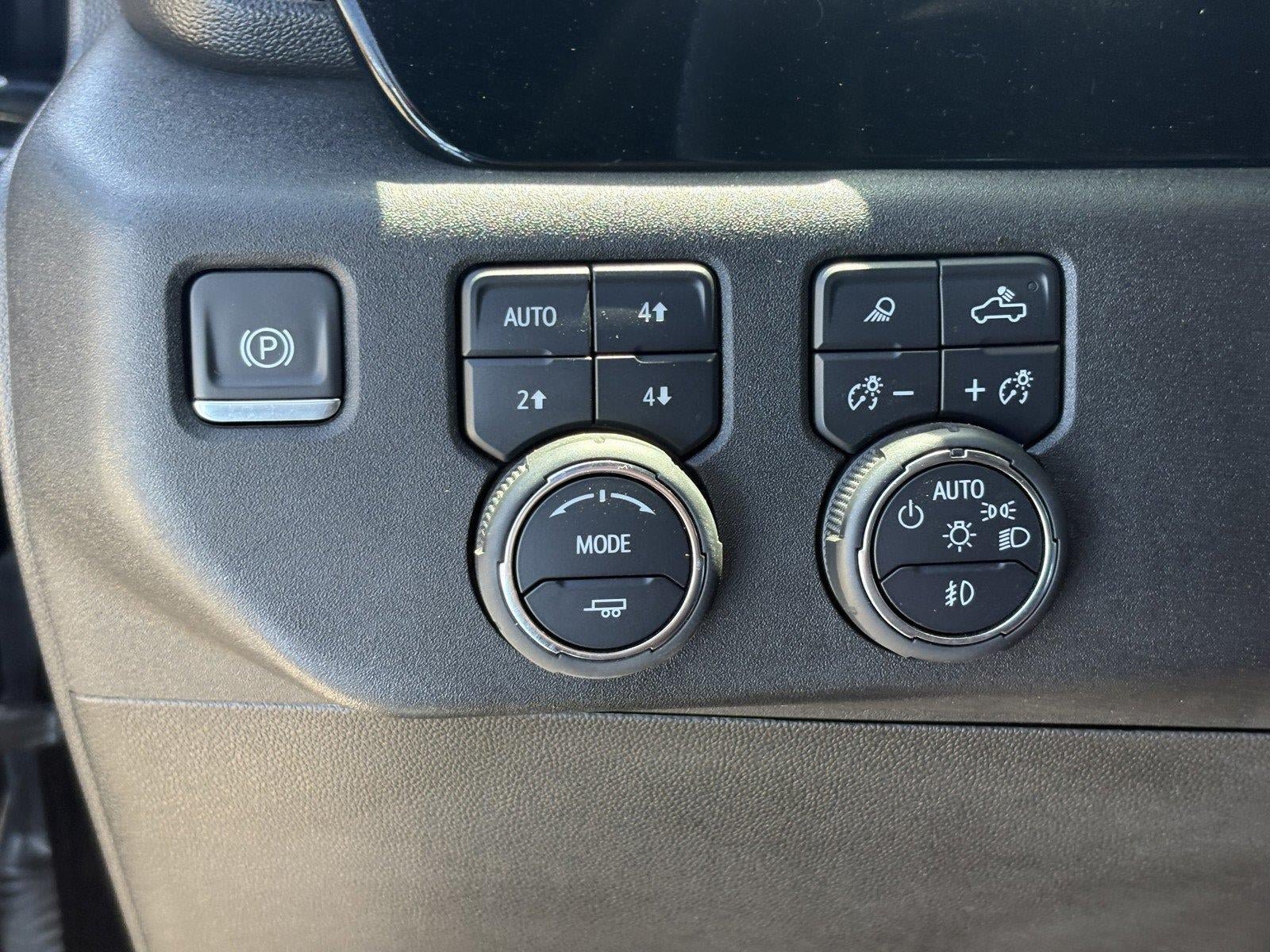 Used 2024 Chevrolet Silverado 3500 High Country AWD/4WD image 23