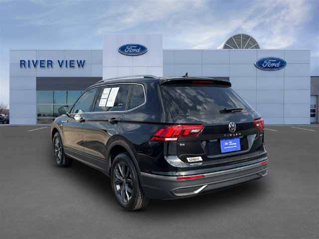 Used 2023 Volkswagen Tiguan SE AWD/4WD image 4