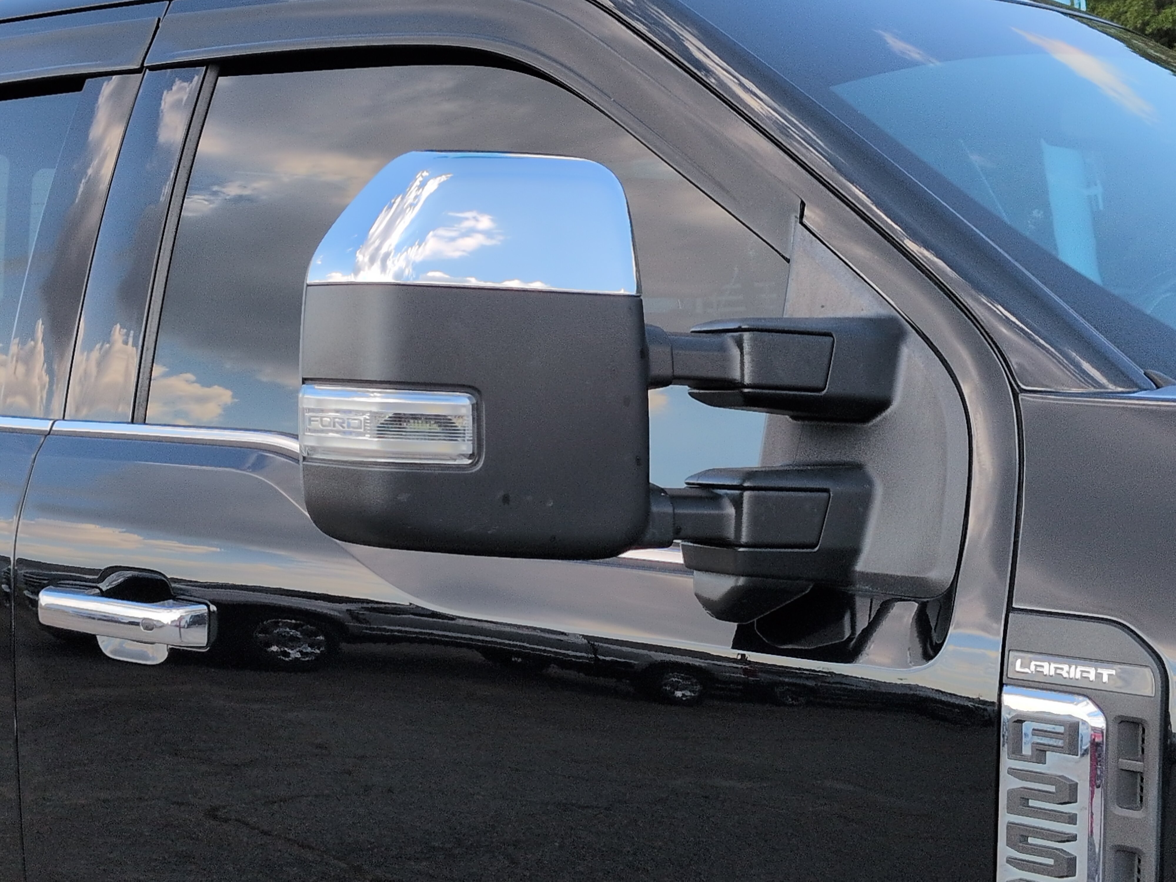 Certified 2024 Ford F250 Lariat w/ Chrome Package AWD/4WD image 10