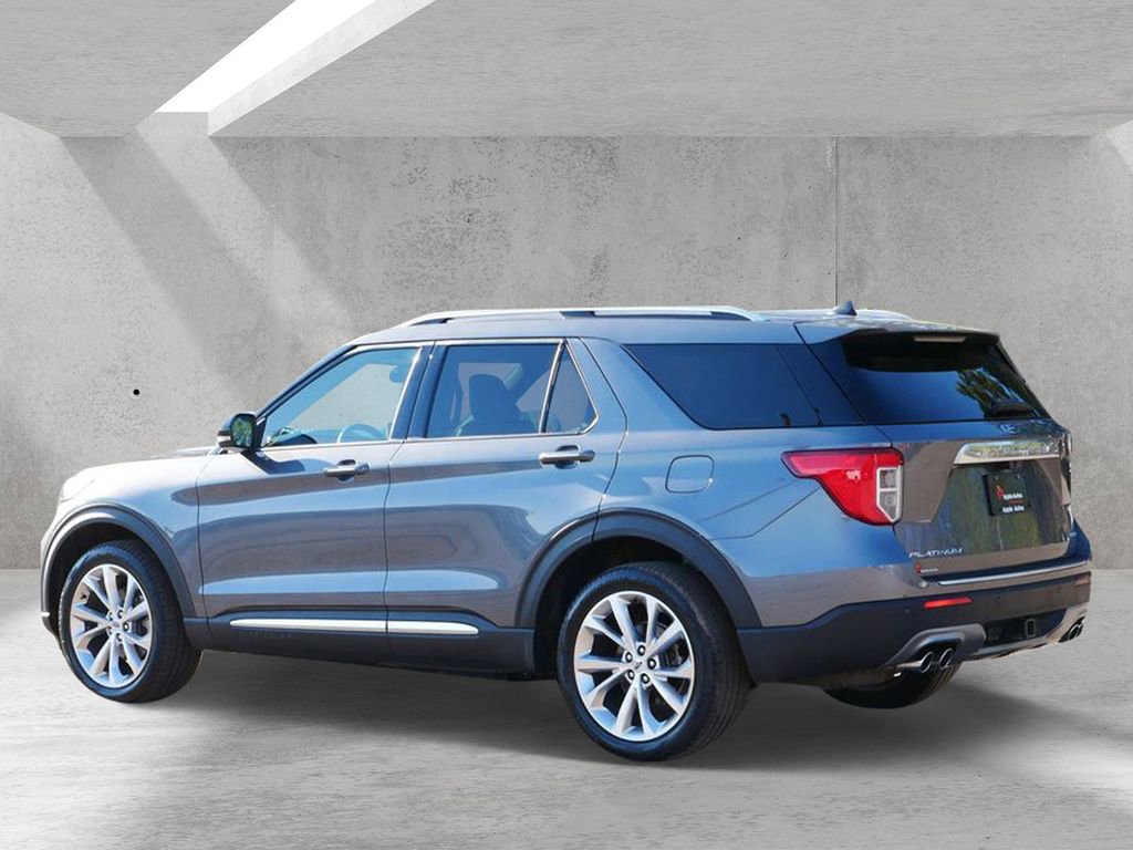 Certified 2023 Ford Explorer Platinum w/ Technology Package AWD/4WD image 4