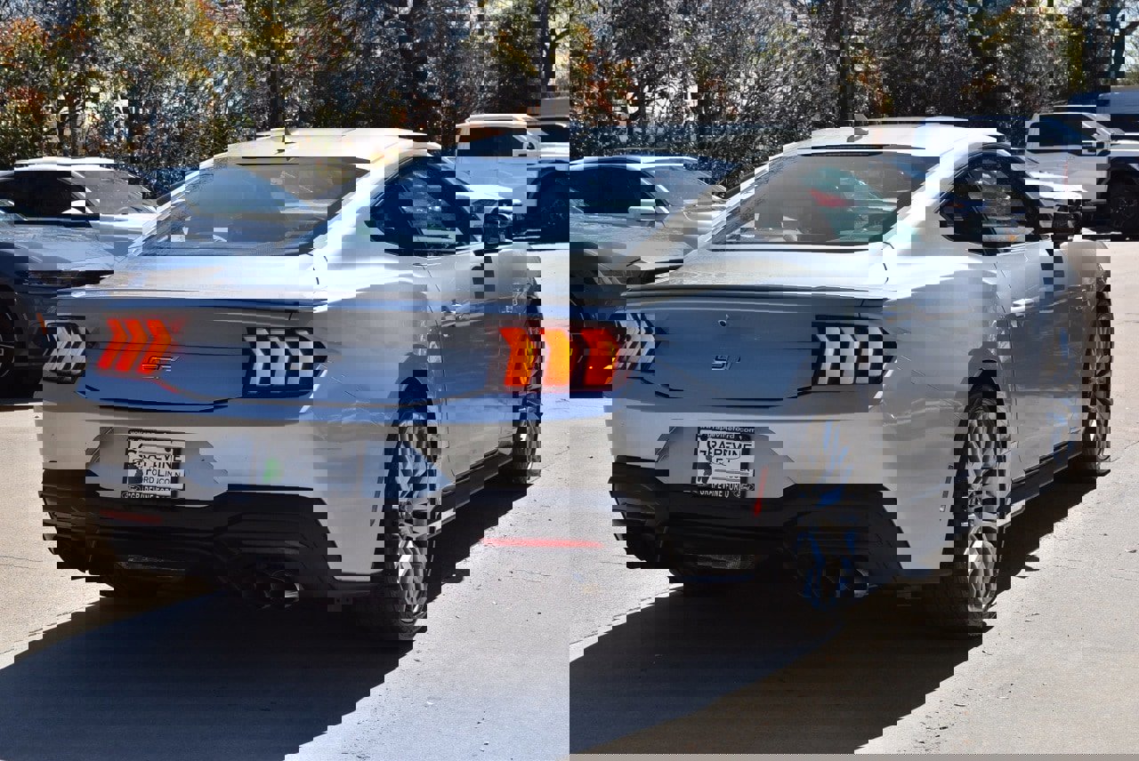 Certified 2025 Ford Mustang GT Premium image 9