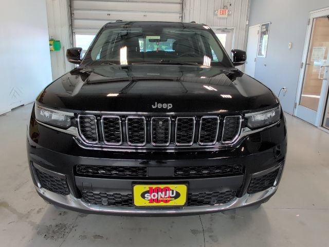 Used 2023 Jeep Grand Cherokee L Limited w/ Luxury Tech Group II AWD/4WD image 8