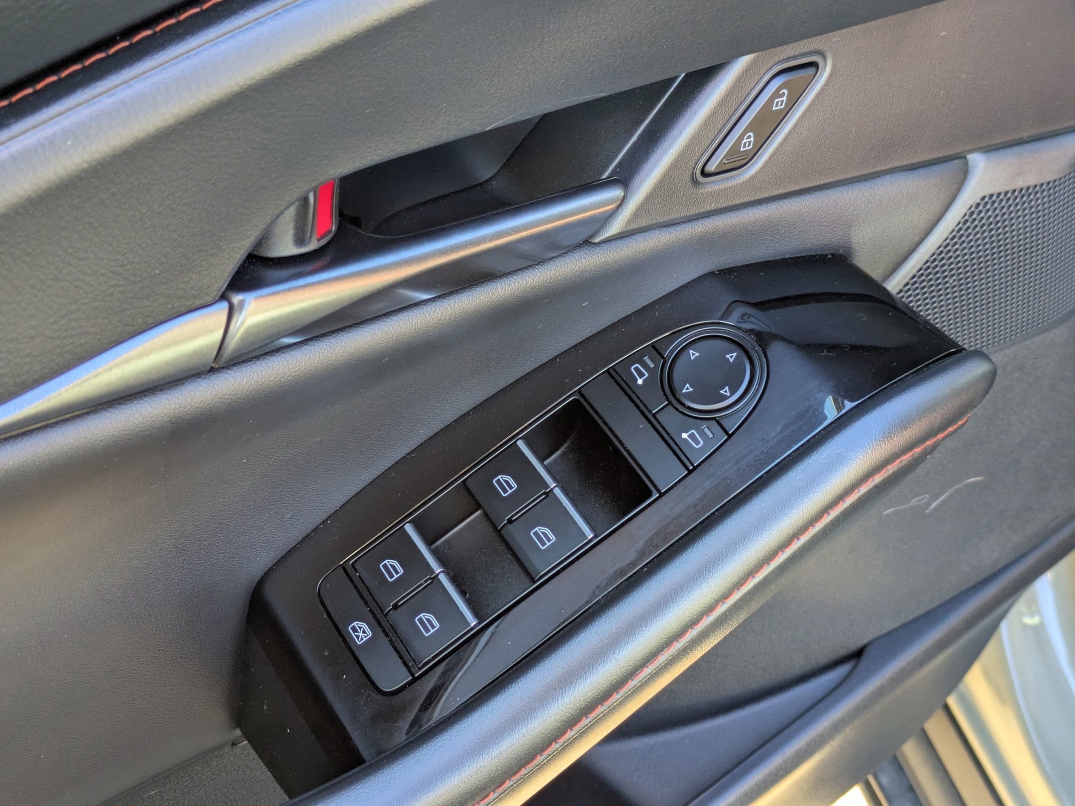 Used 2025 MAZDA CX-30 Carbon image 11